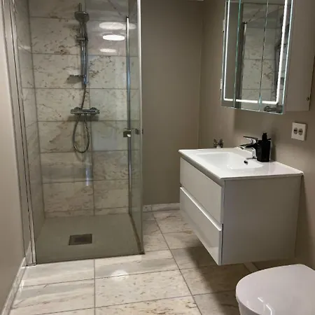 Modern With A Location Lejlighed